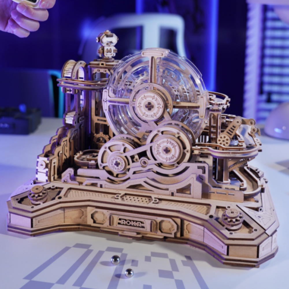 Robotime Rokr Pinball Model Ge - Desk Setup Gear review and price